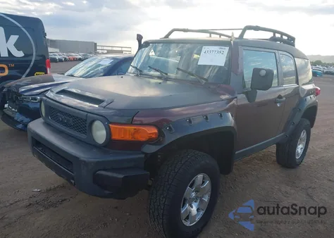2007 Toyota Fj Cruiser from USA, damaged, VIN JTEBU11F470071603